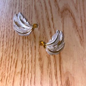 GOLD STAINLESS STEEL CLIP-ON EARRINGS